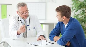 paciente em consulta com um especialista